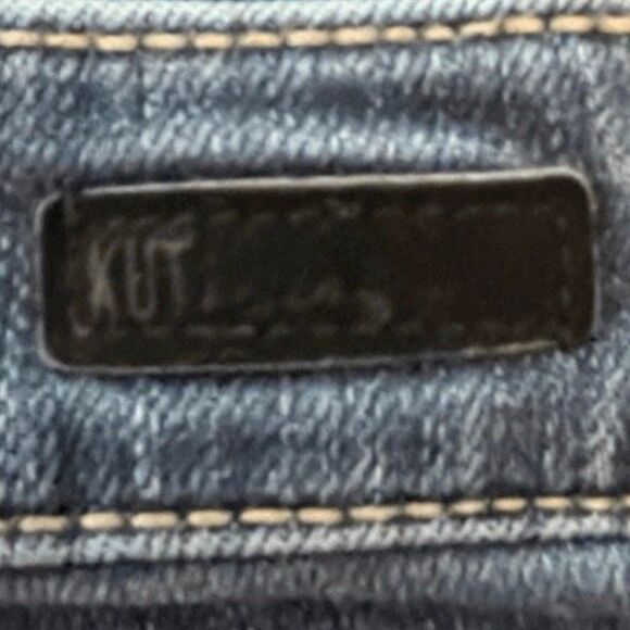 Kut From The Kloth Boyfriend Jeans Blue Medium Wash 9" Mid-Rise Distressed 16 - Picture 5 of 12